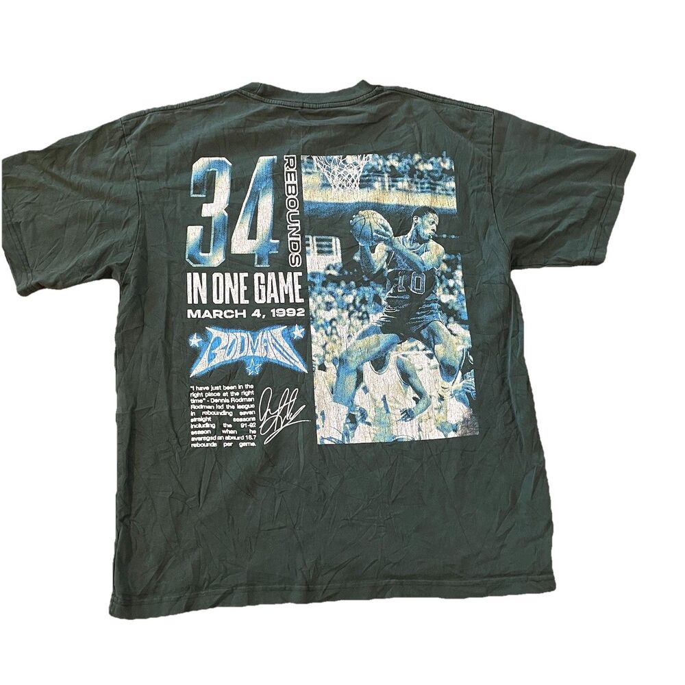 Vintage Dennis Rodman NBA record 34 rebounds graphic T-shirt in green Large